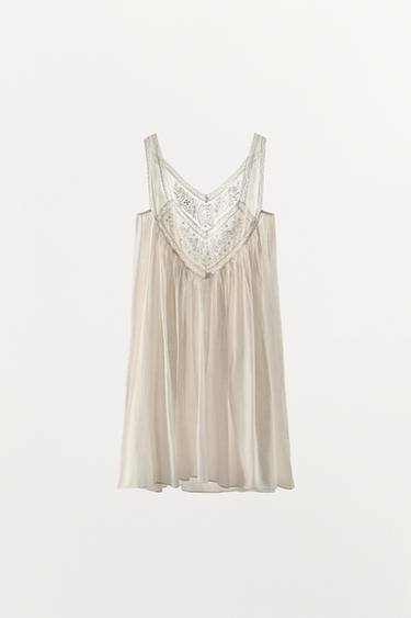 ROBE À PLIS ET BRODERIES FLORALES - Blanc cassé de Zara - Image 12