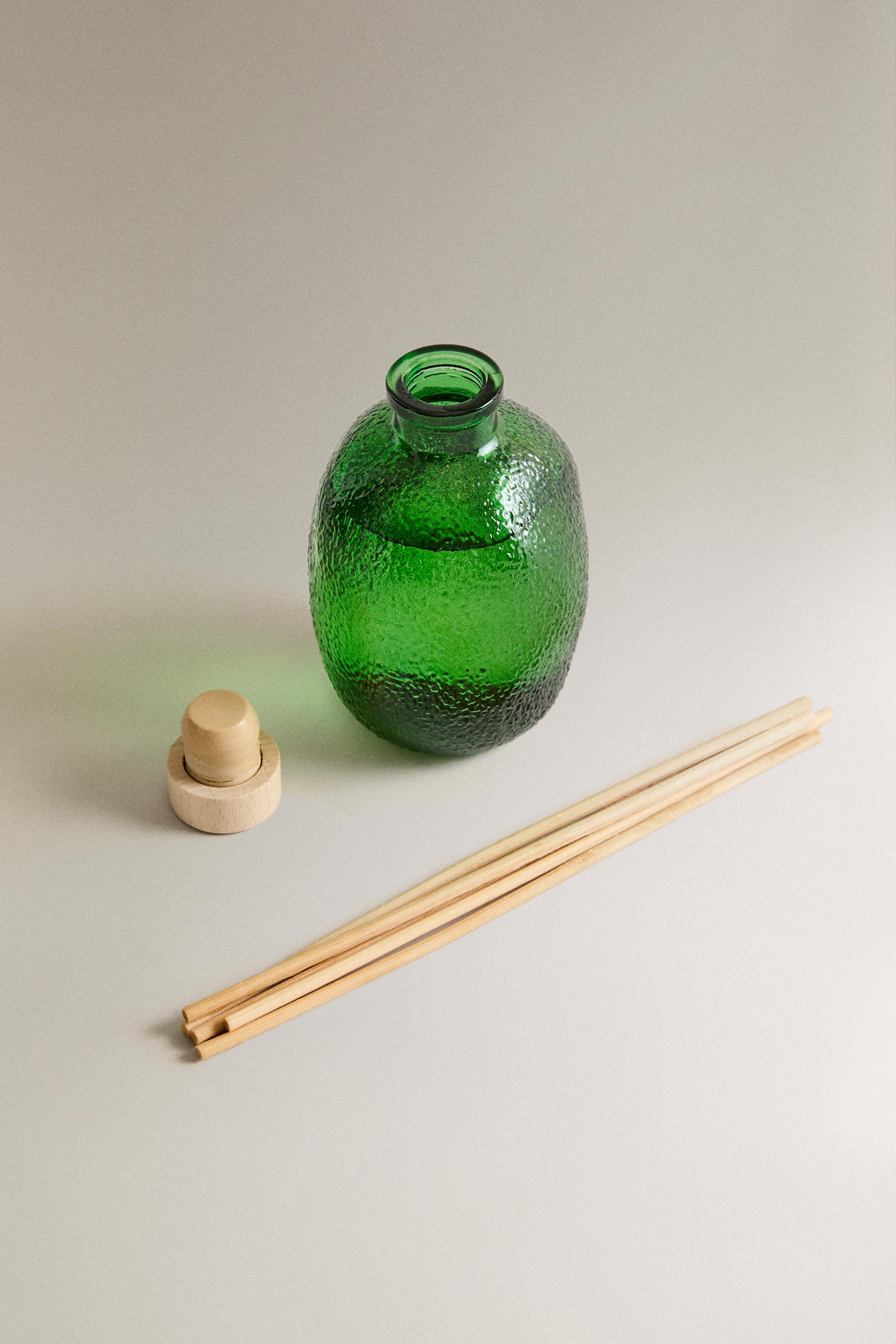 (6.09 oz) YUZU & MUSK REED DIFFUSER — Printed