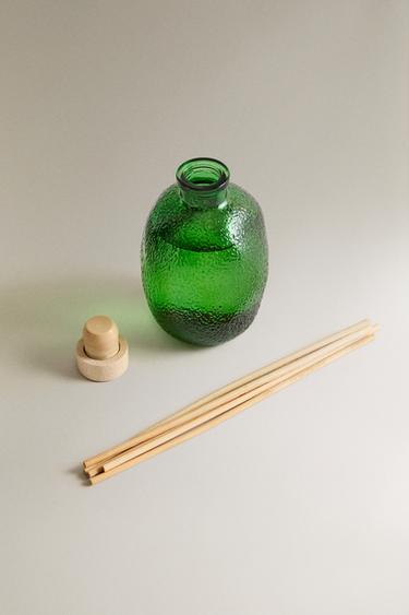 (180 ML) YUZU & MUSK REED DIFFUSERS - Printed by Zara