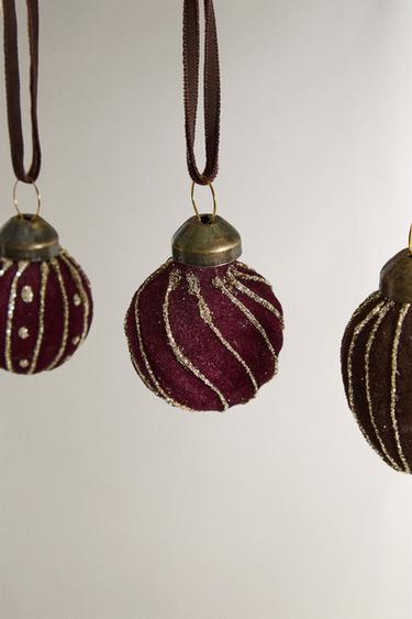 PACK OF VELVET BAUBLE CHRISTMAS TREE DECORATIONS (PACK OF 20) - Burgundy by Zara - Image 1