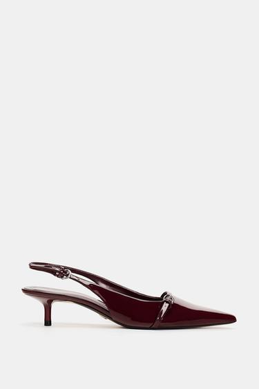 ZAPATO DESTALONADO HEBILLA - Rojo Burdeos de Zara