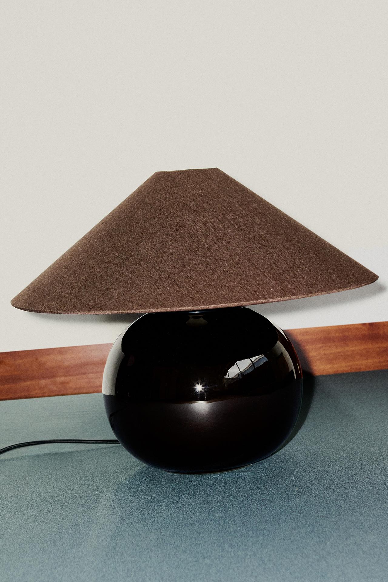 STONEWARE AND LINEN TABLE LAMP — Brown