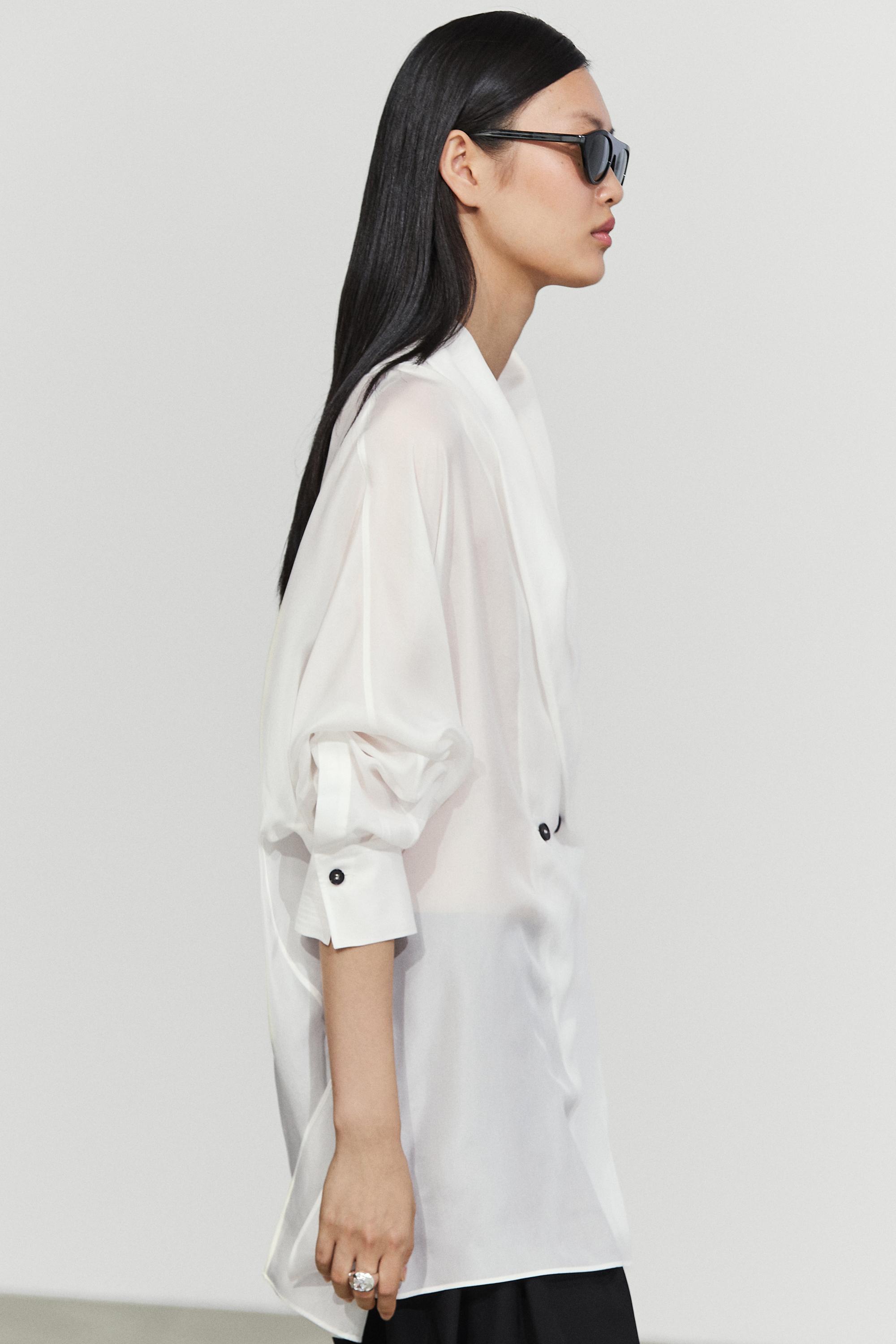 Flowing 100% silk tuxedo-style kimono