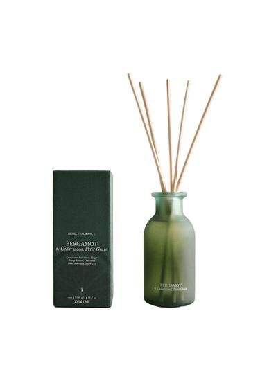 (195 ML) DIFUSOR DE AMBIENTE COM VARETAS BERGAMOT & CEDAR WOOD, PETIT GRAIN - pistácio da Zara