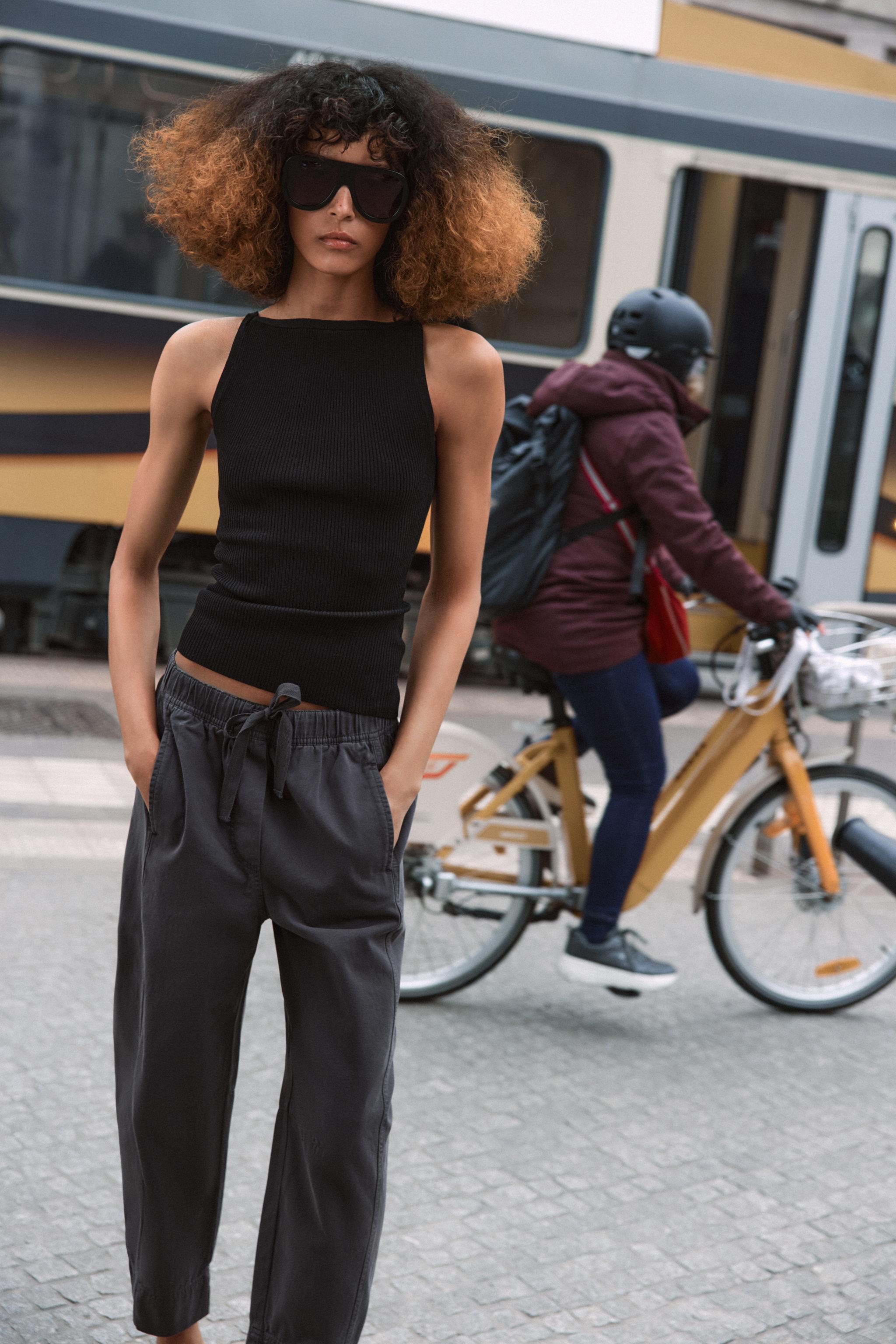 ELASTIC WAIST PANTS