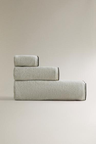 バックステッチ＆パイピング バスタオルグリーニッシュ0Zaraのバックステッチ＆パイピング バスタオル - グリーニッシュ - 画像 0