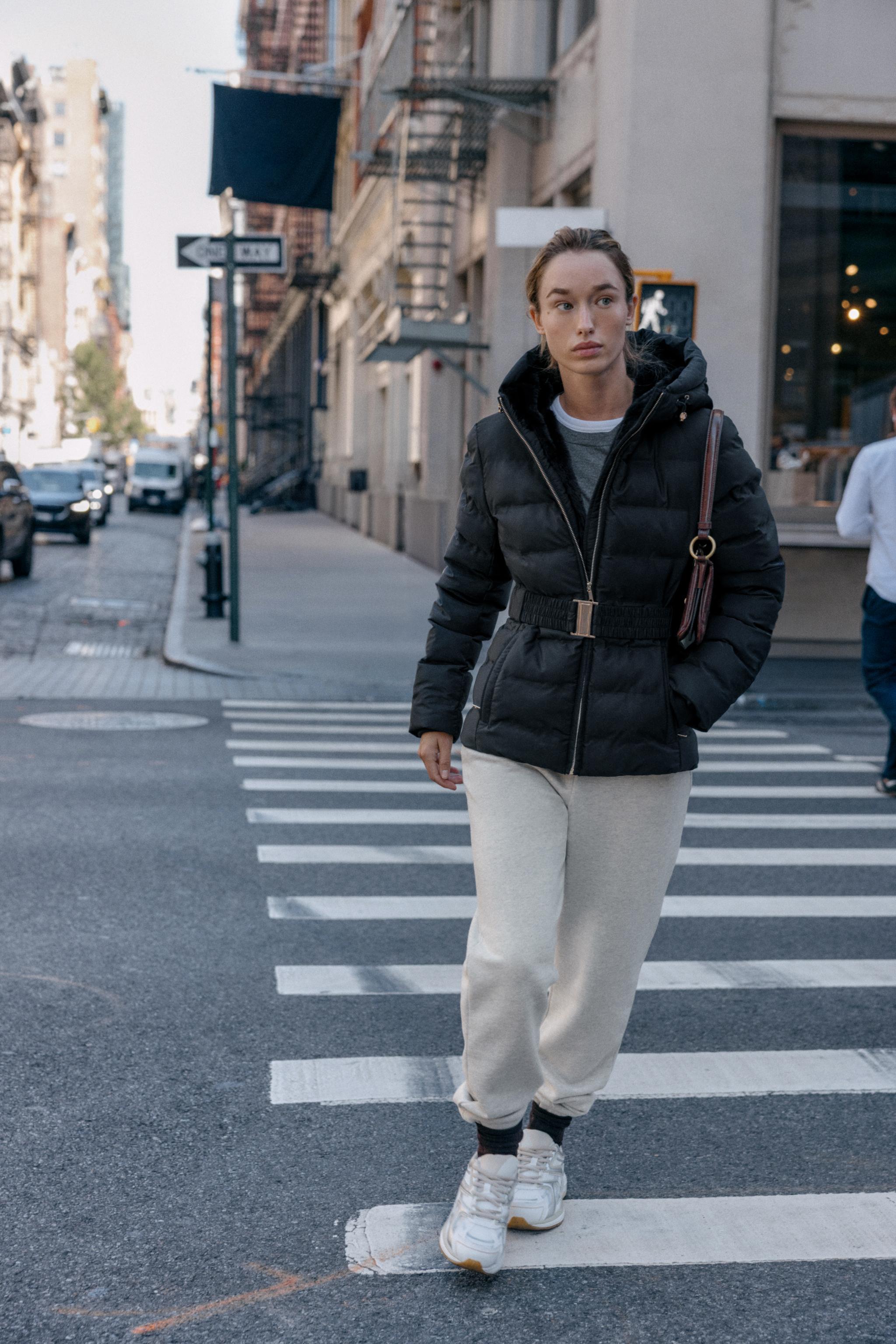 WATER-REPELLENT WINDPROOF FITTED SHORT ANORAK