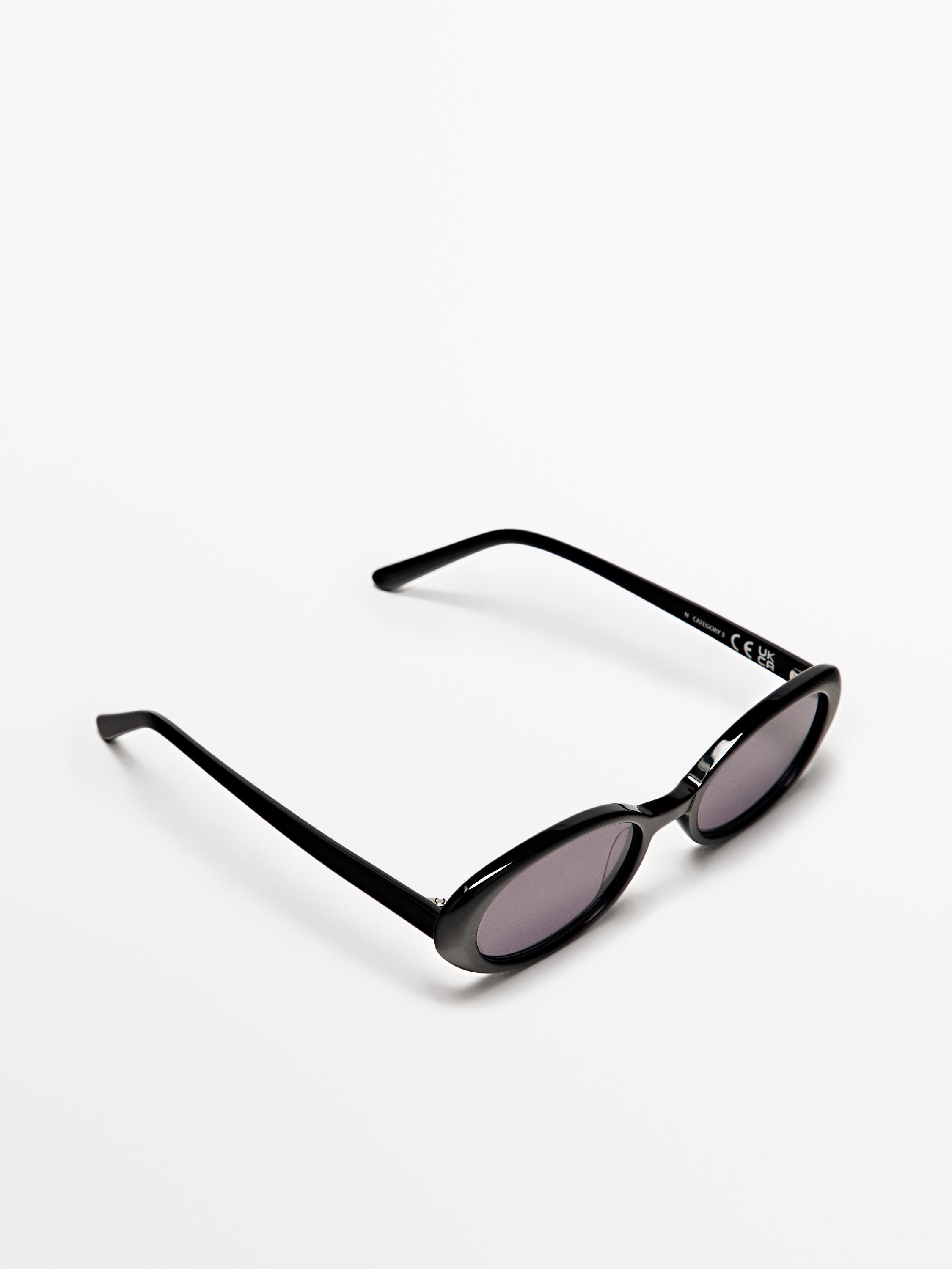 Lunettes de soleil ovales format mini