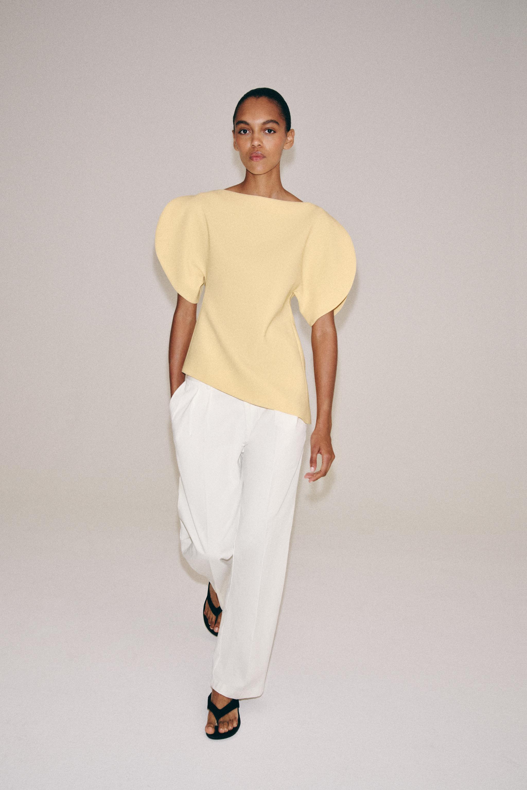 ZWコレクションパフスリーブトップス - イエロー | ZARA Japan / 日本