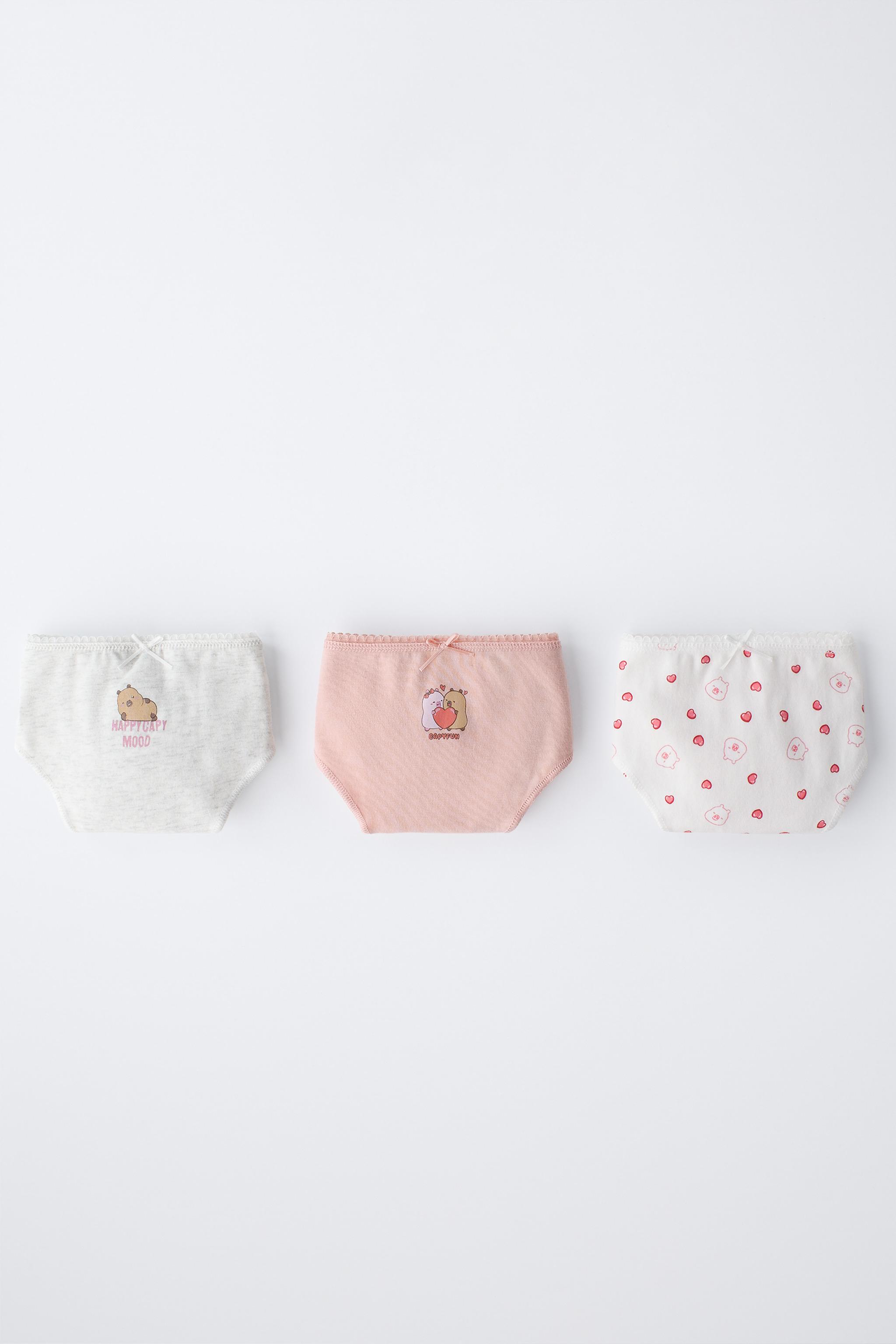 AGES 6-14 / THREE-PACK OF CAPYBARA CAPYFUN © UNDERWEAR