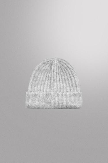 TEXTURED KNIT BEANIE - White by Zara