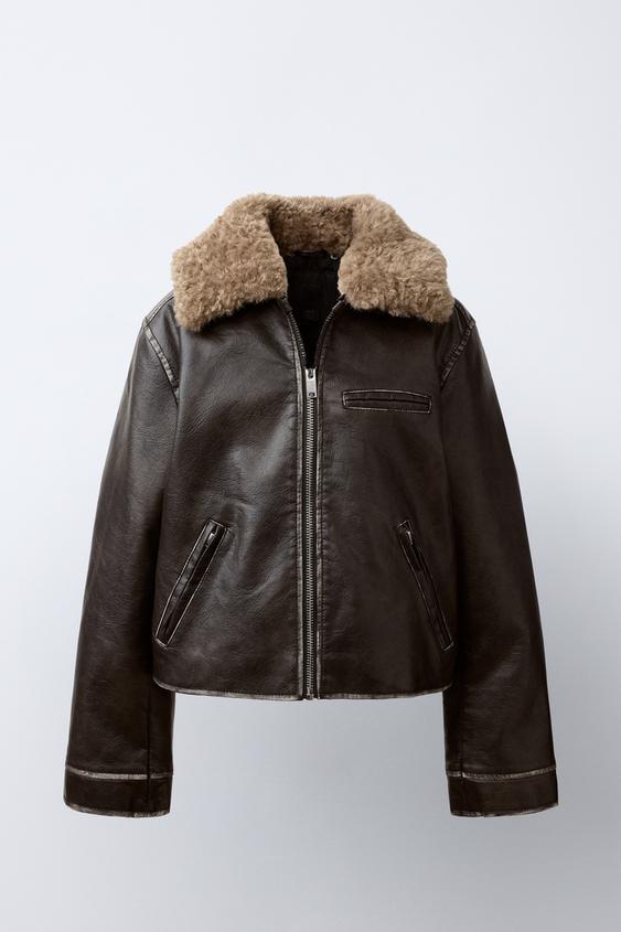 CAZADORA EFECTO PIEL DESGASTADA CUELLO EFECTO PELO - Negro de Zara - Imagen 0