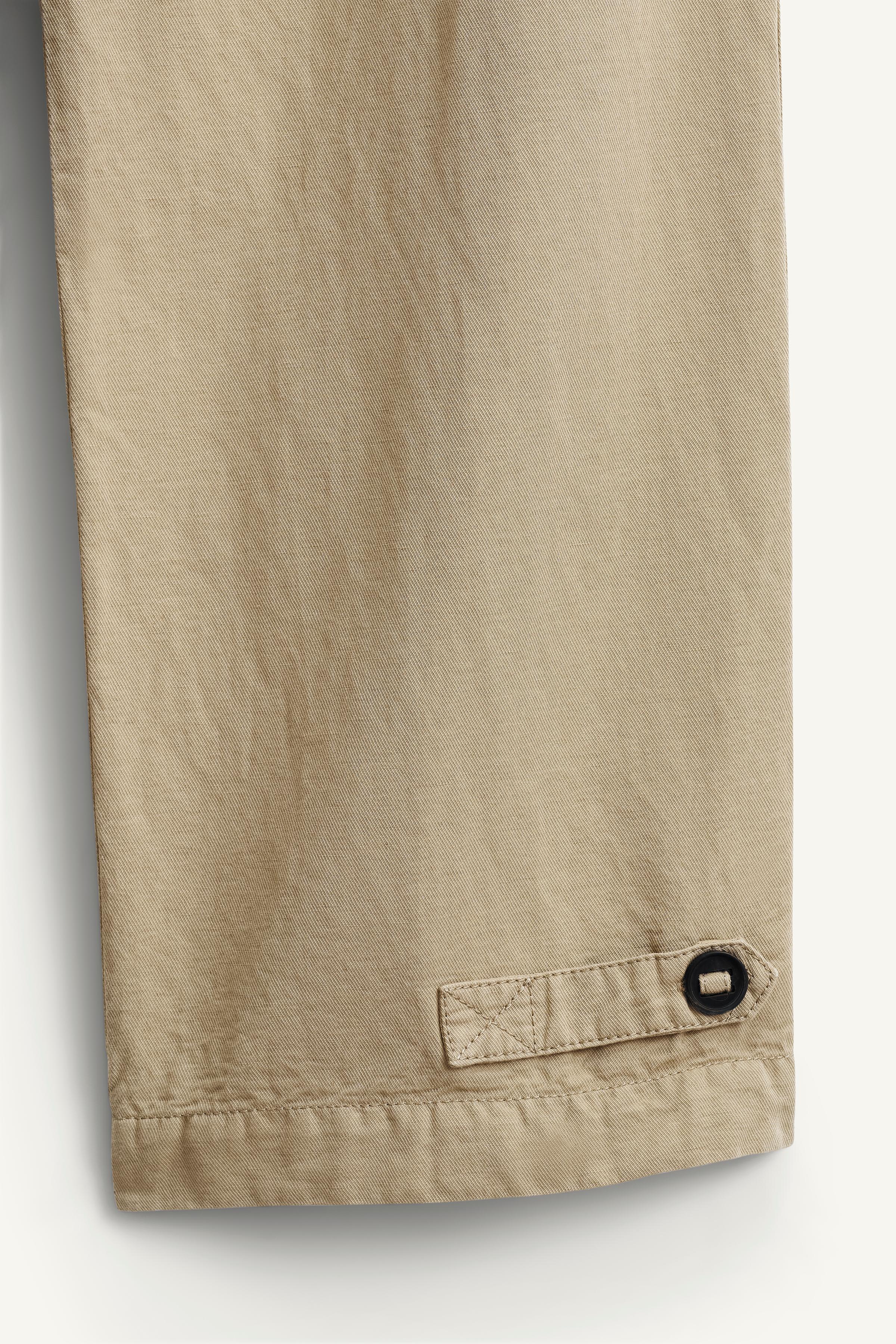 チノパンツ ZARA SRPLS CHN PNT 14 4569/322 ZW COLLECTION MID-RISE CHINO JEANS - Red | ZARA United States