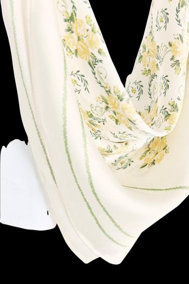 CAMISA VOLUMEN PAÑUELO ESTAMPADO - Blanco de Zara