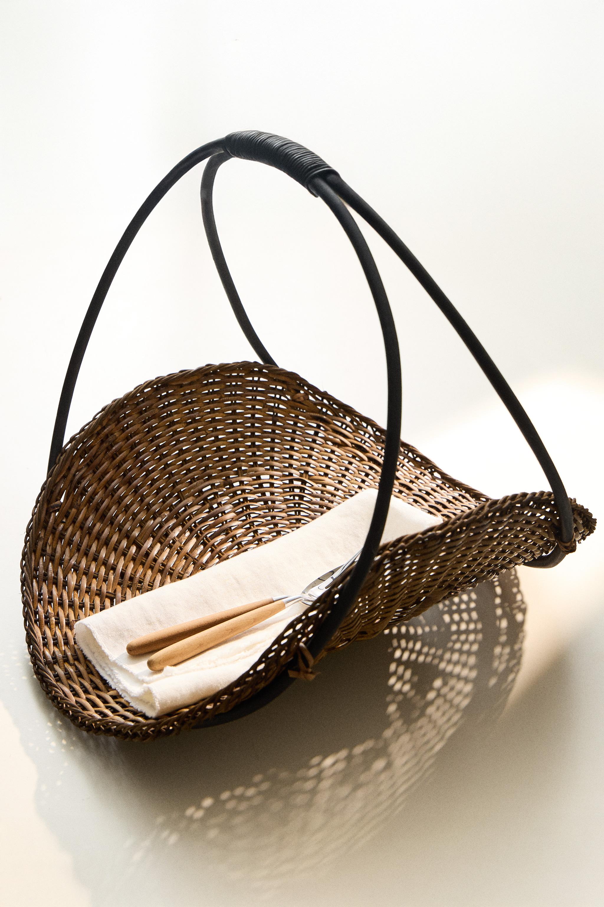 RATTAN AND BAMBOO FLOWER BASKET