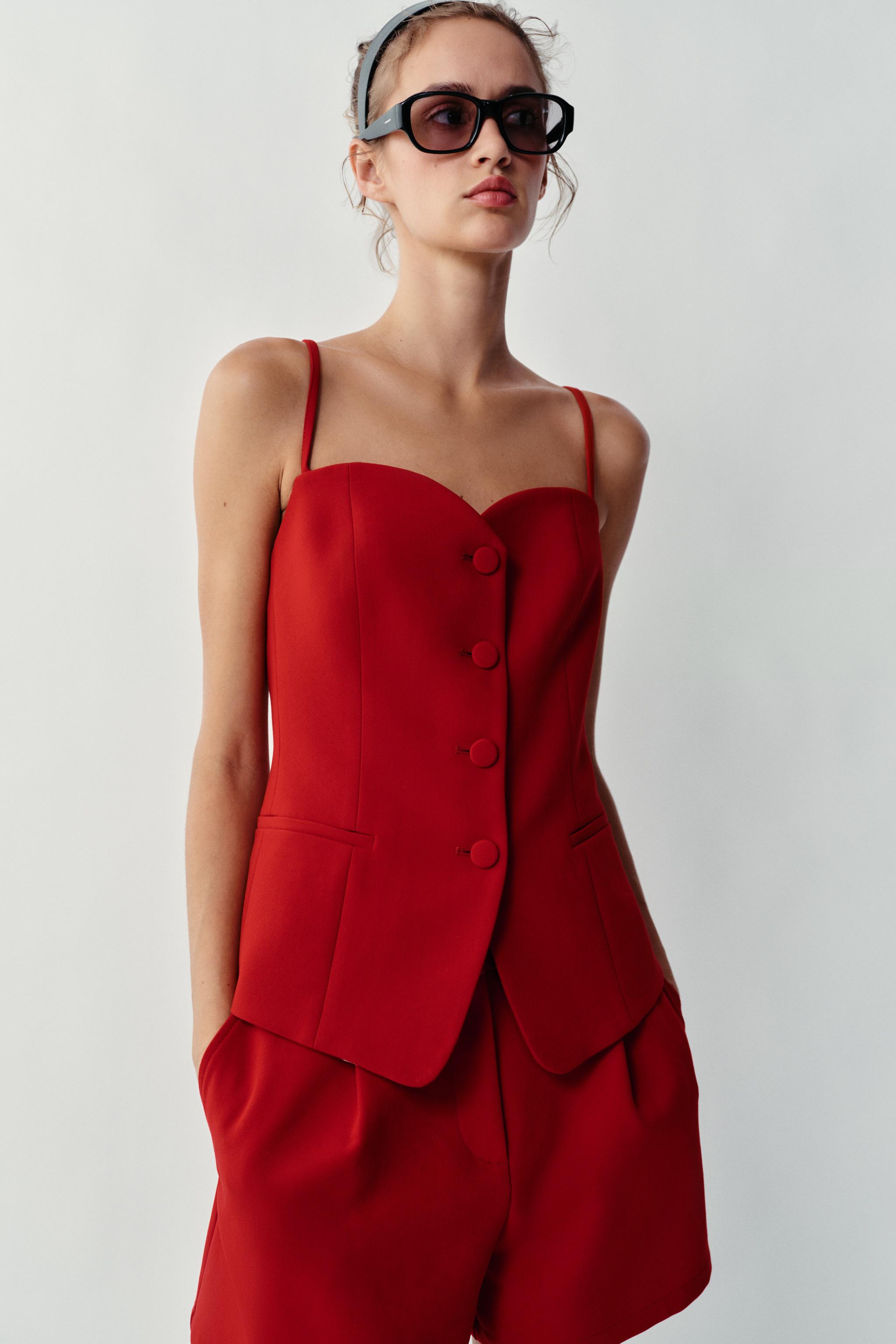 SWEETHEART NECKLINE STRAPPY VEST — Red