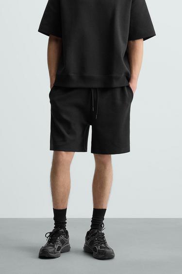 TECHNICAL INTERLOCK BERMUDA SHORTS - Black by Zara