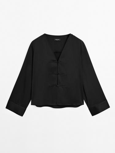 Blusa satinada detalle botonadura - Negro de Zara