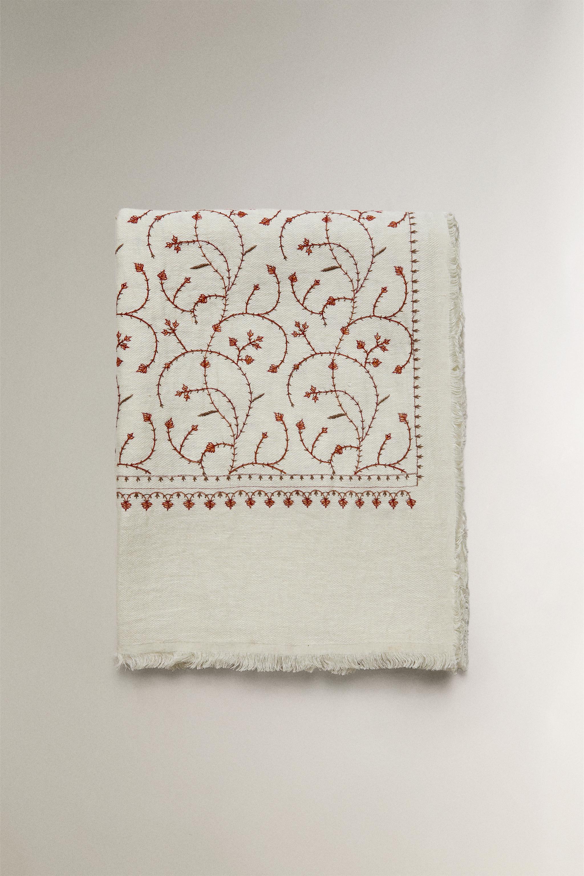 EMBROIDERED LINEN BLANKET