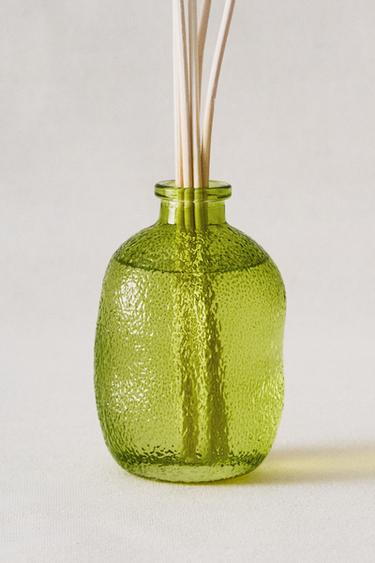 (180 ML) BERGAMOT & SANDALWOOD REED DIFFUSERS - Ecru / Green by Zara - Image 4