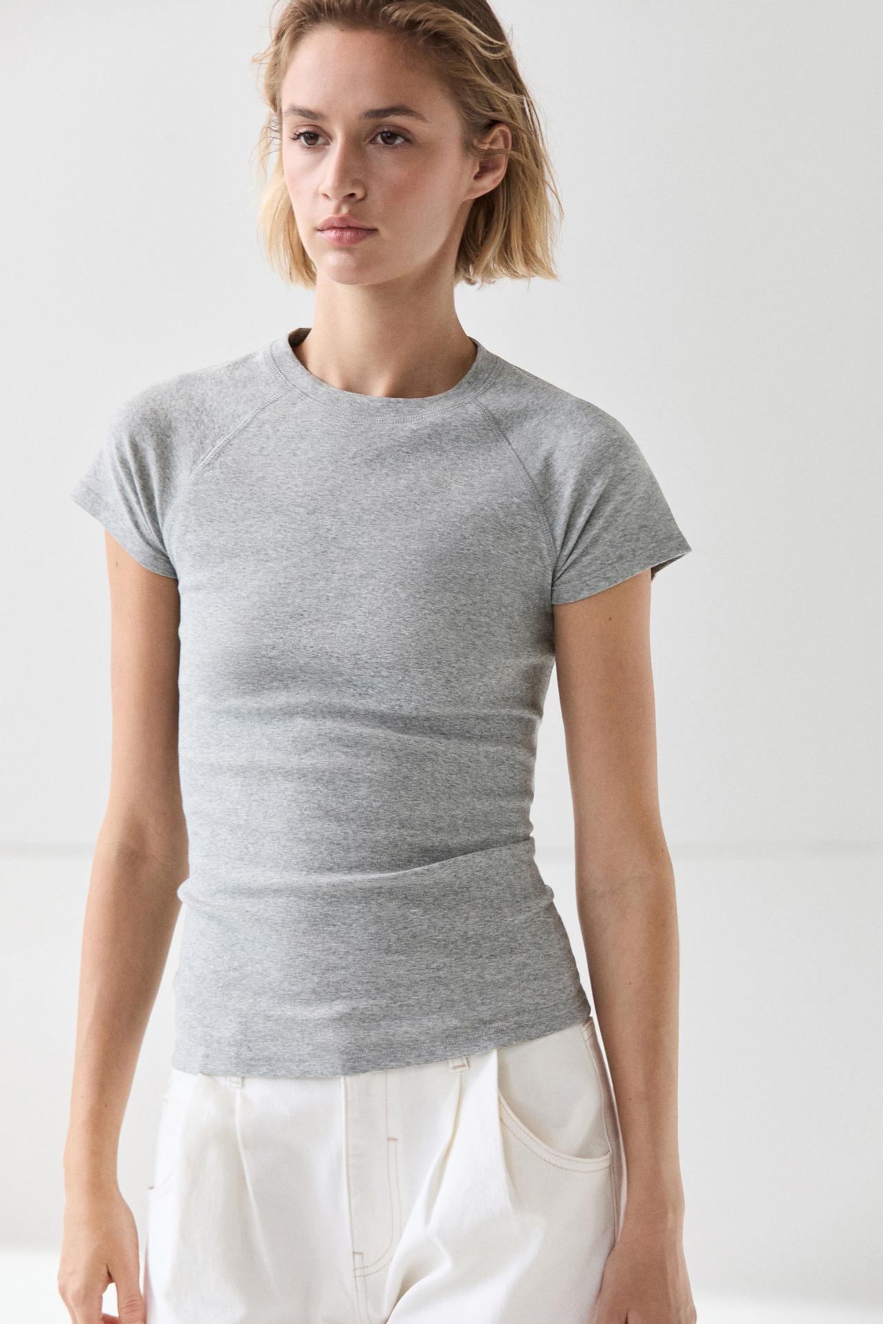 Short Sleeve Raglan T-Shirt — Gray