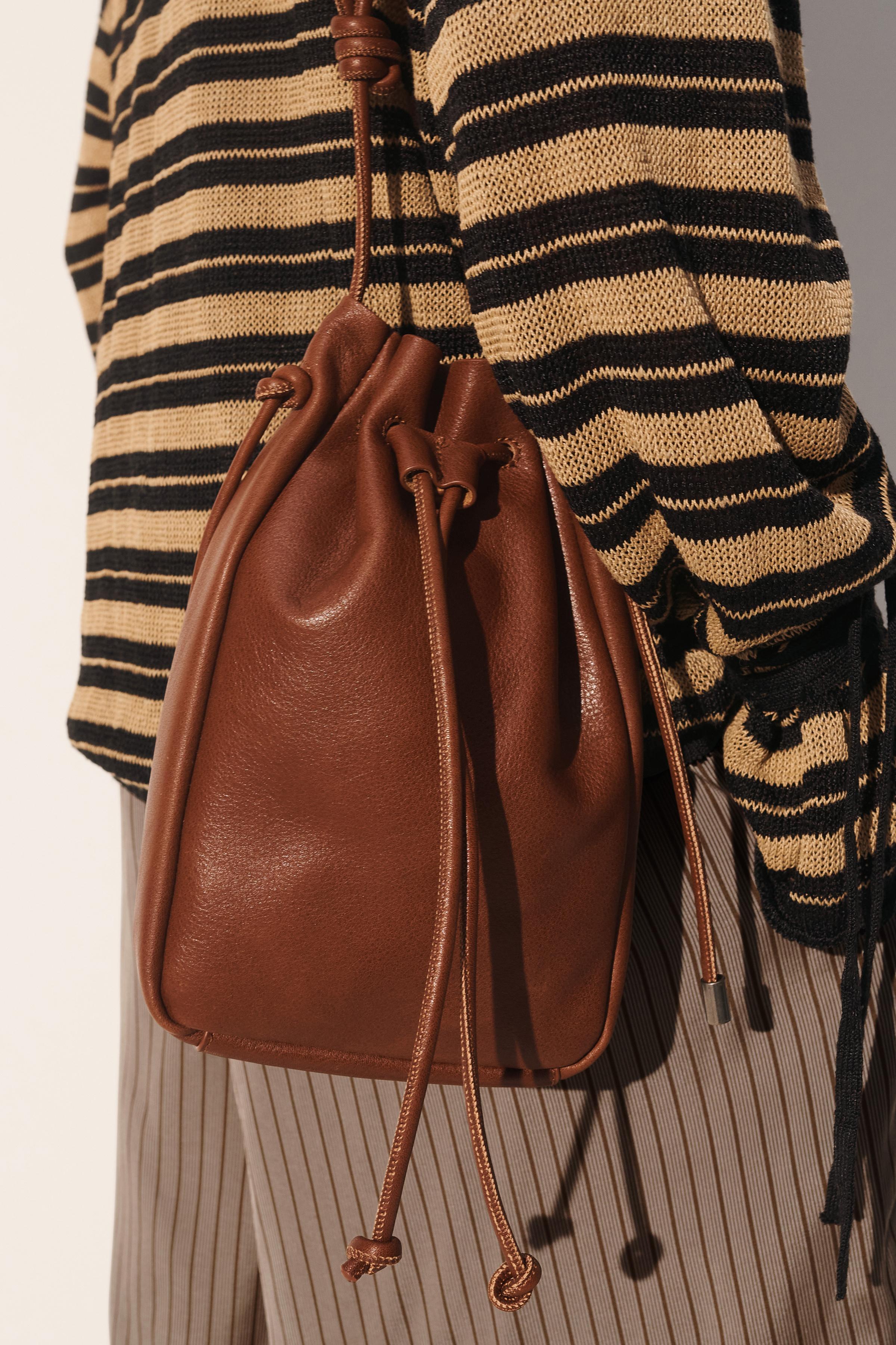 LEATHER CROSSBODY BAG