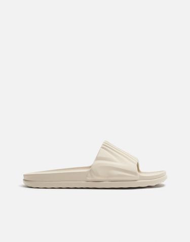 CHINELO DE BANHO - Branco-cru da Zara