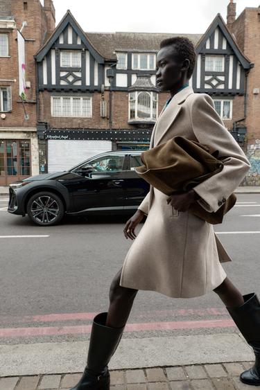 SOFT SHOULDER PAD COAT - camel by Zara - Image 0