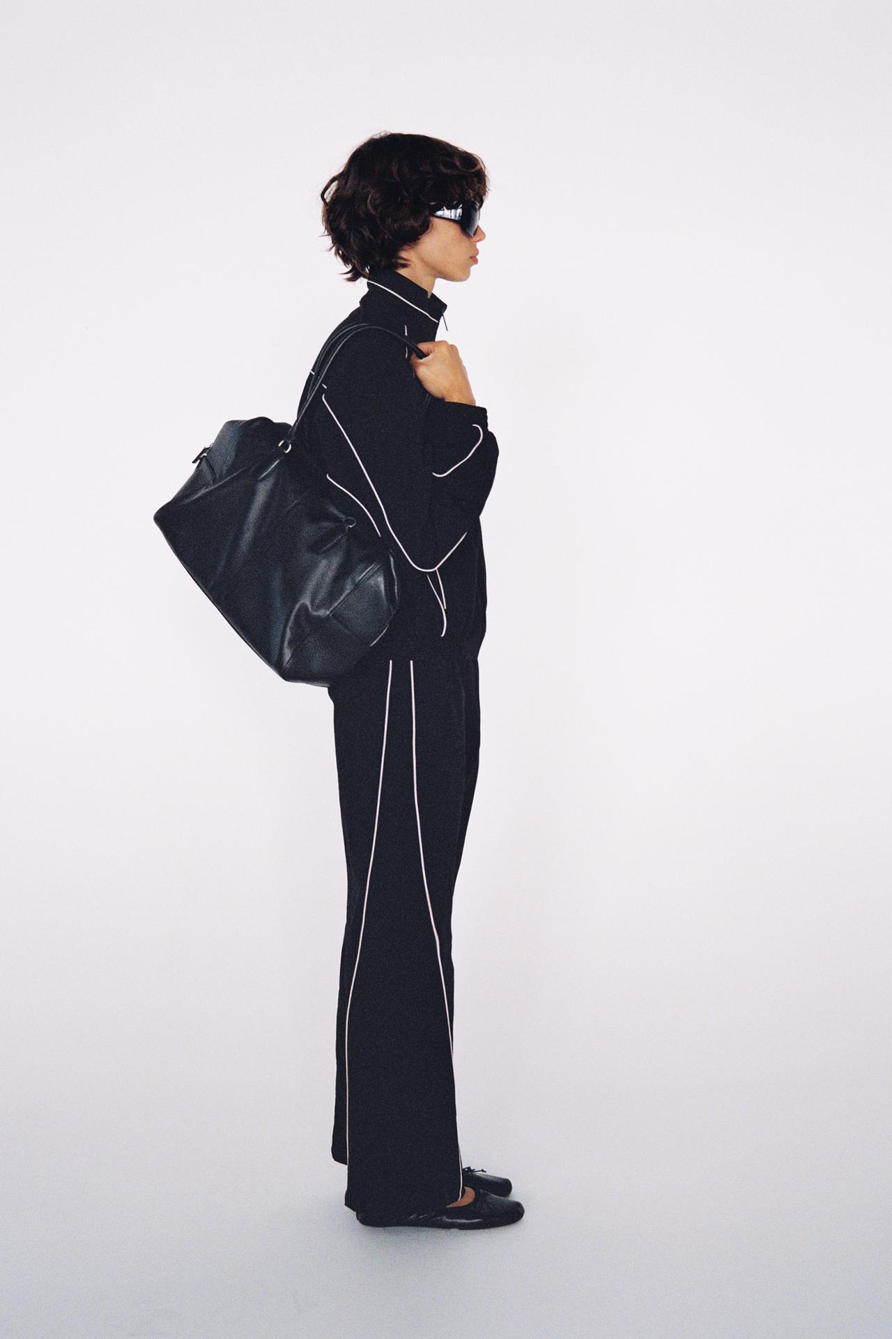 CONTRAST PIPING TECHNICAL PANTS — Black