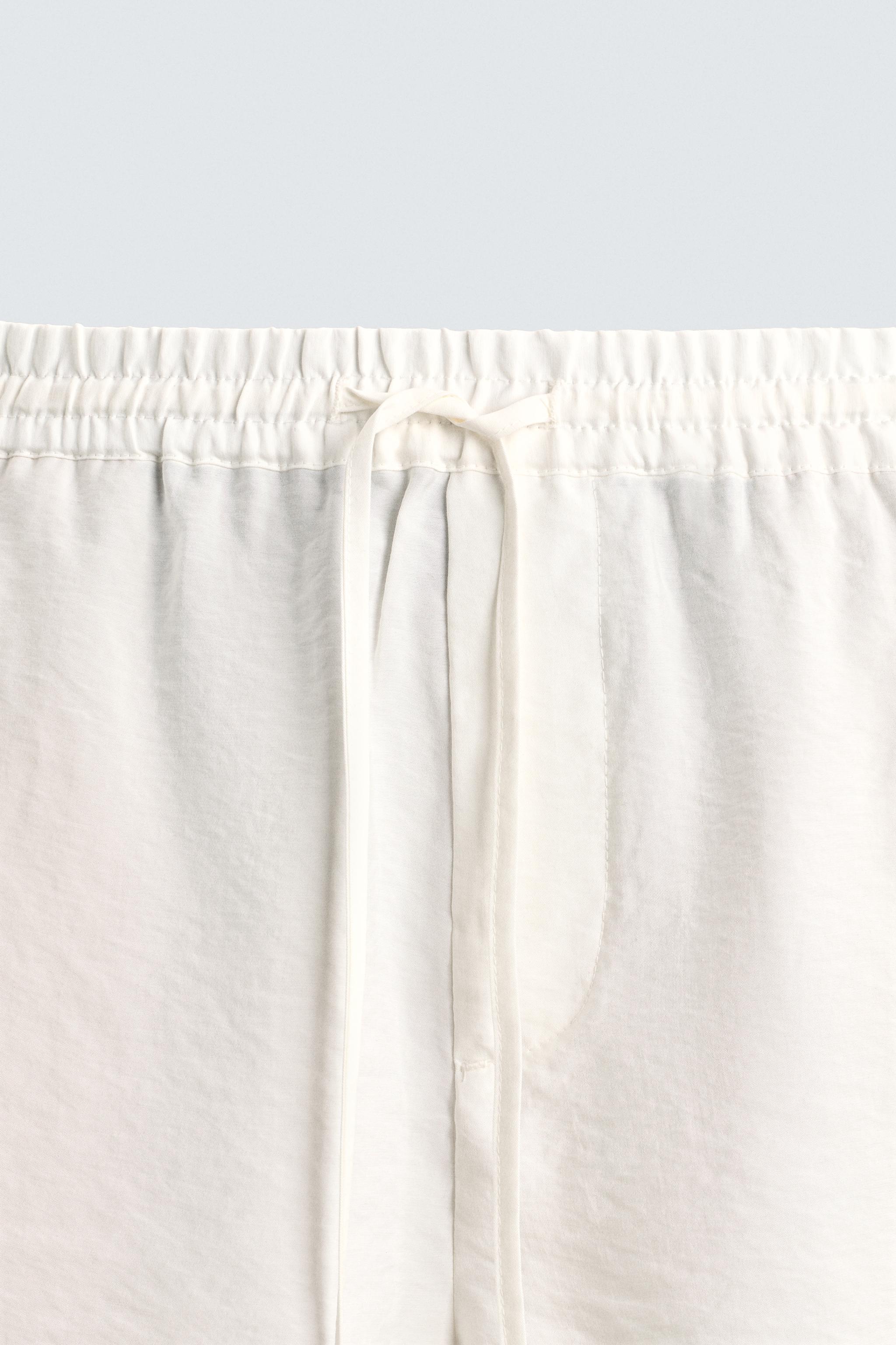 SHORT FLUIDE COUPE DÉCONTRACTÉE