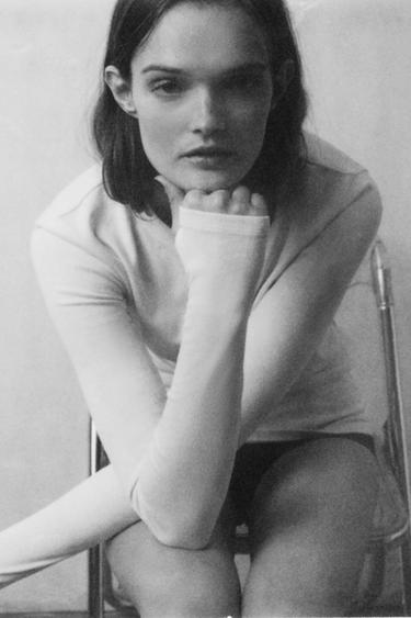 T-SHIRT BRODÉ À MANCHES LONGUES - Écru de Zara - Image 5