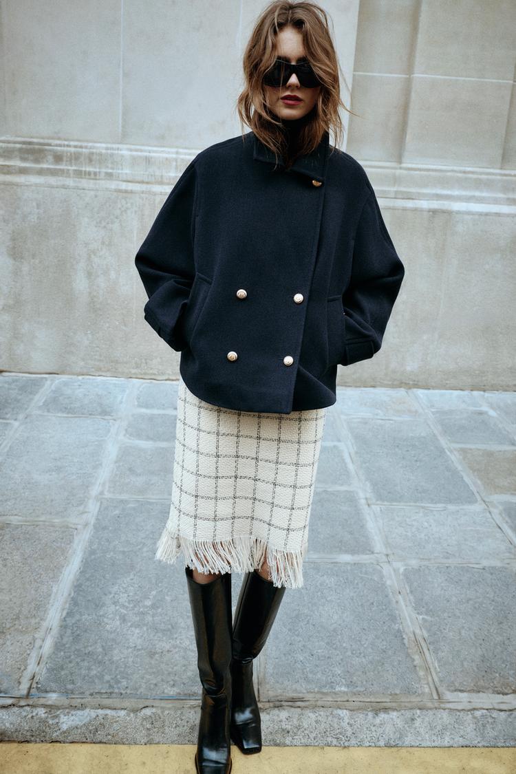 SHORT DOUBLE-BREASTED COAT