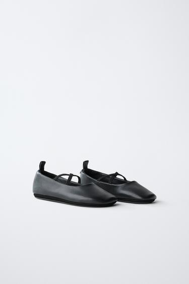 BAILARINA PIEL - Negro de Zara