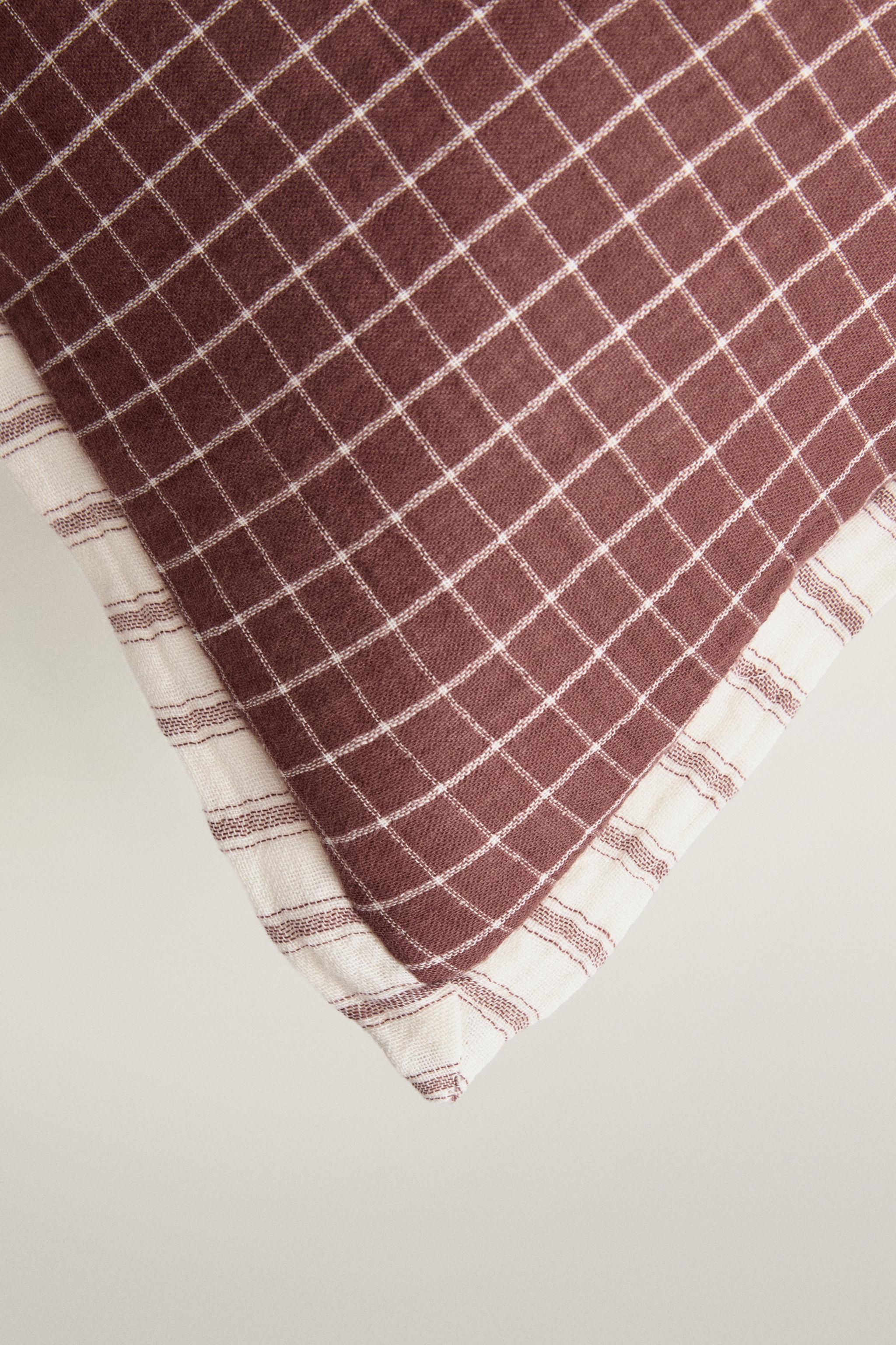HOUSSE DE COUSSIN ENFANT RAYURES ET CARREAUX