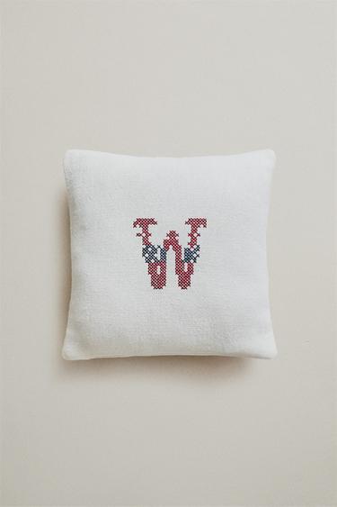 LETTER W EMBROIDERED LINEN CUSHION — Ecru 1