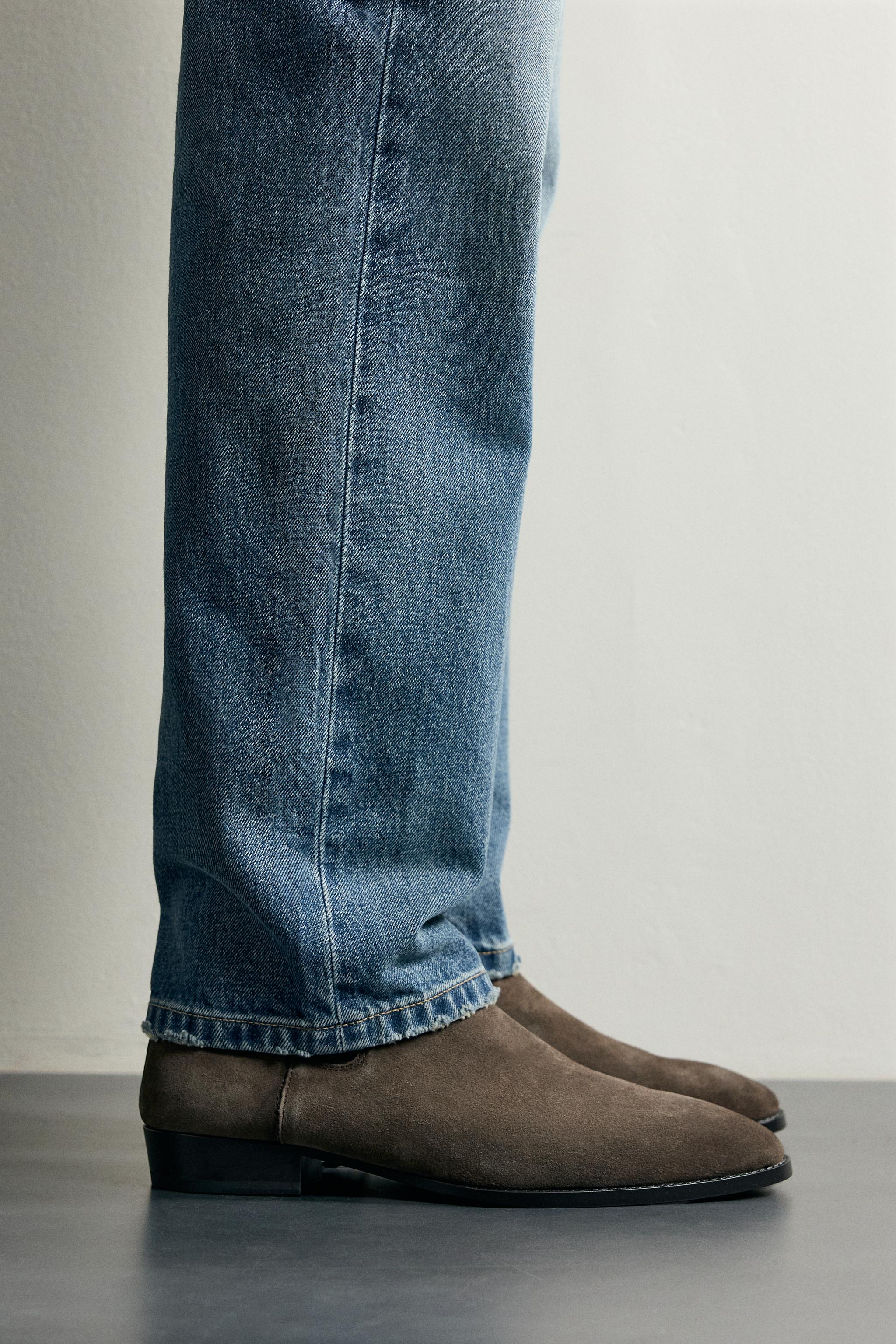 LEATHER CHELSEA BOOTS