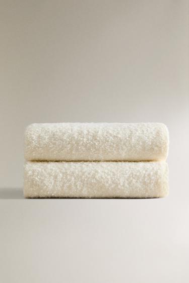 BOUCLÉ THROW - Ecru de Zara - Image 1