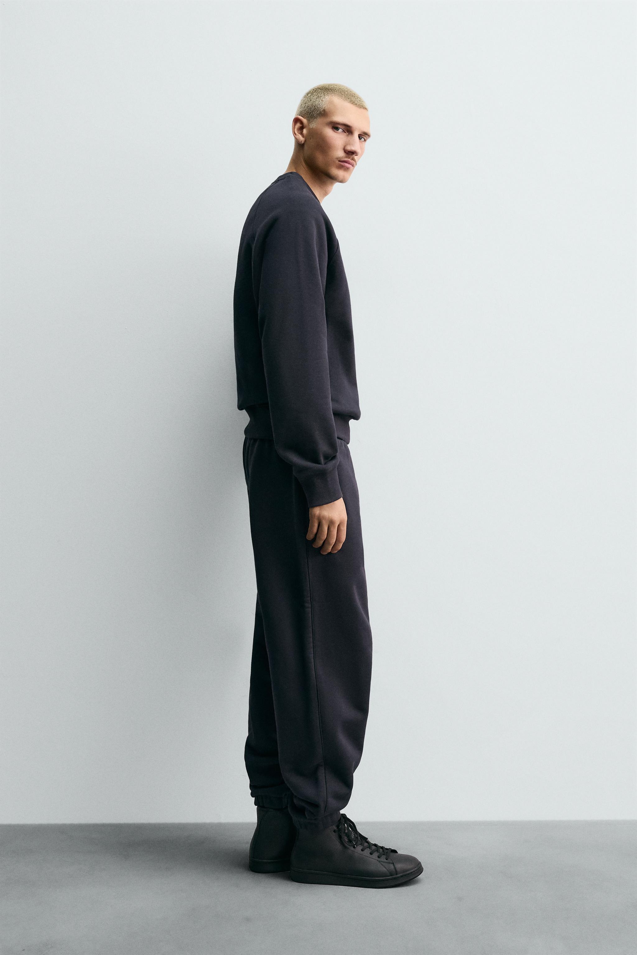 RELAXED FIT CREWNECK SWEATSHIRT