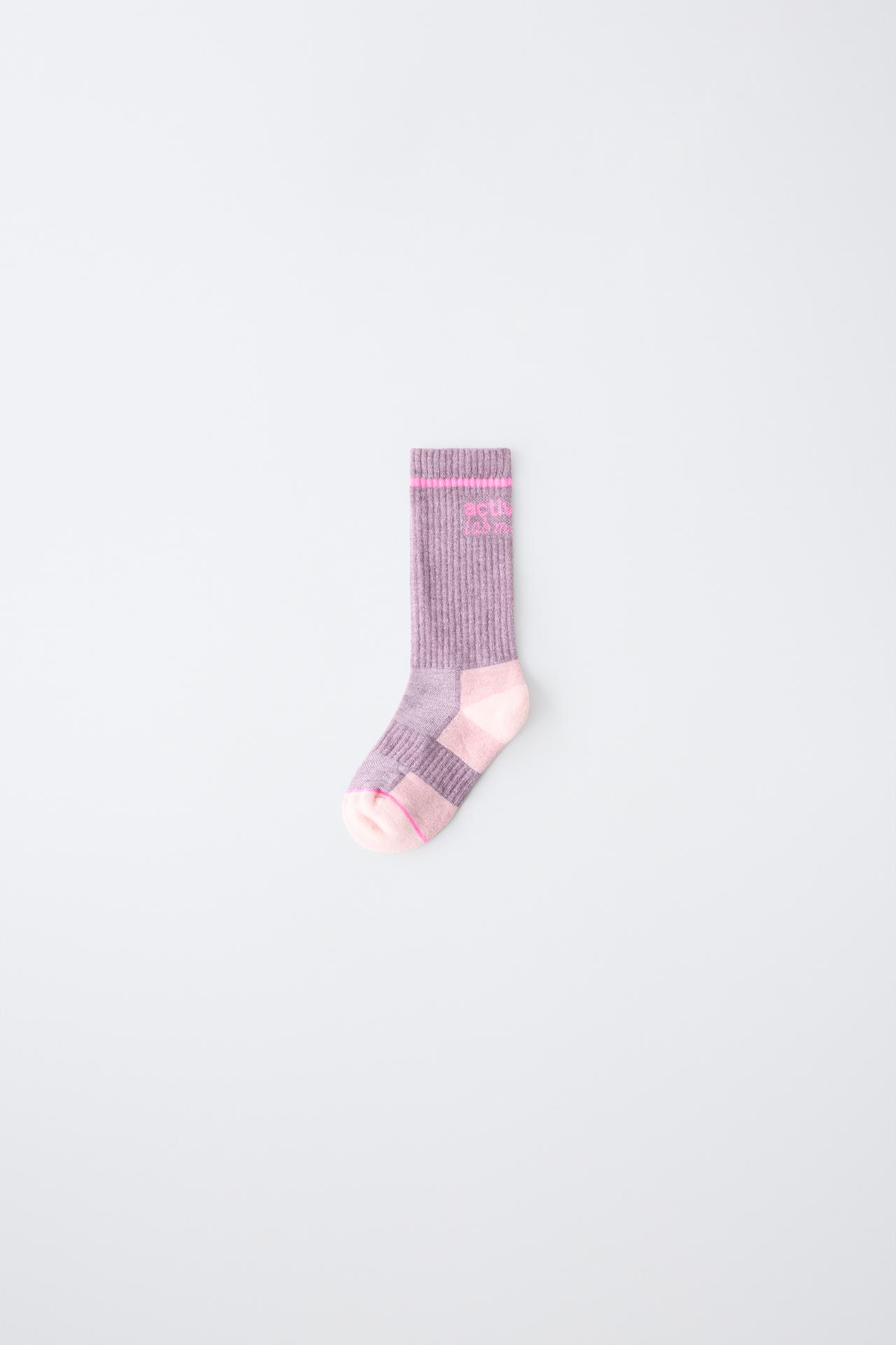 TEXT PRINT LONG SOCKS — Pink / Lilac