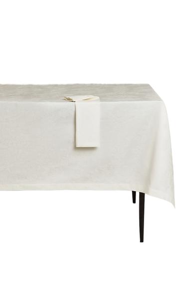 JACQUARD TABLECLOTH WITH ROSES - White by Zara