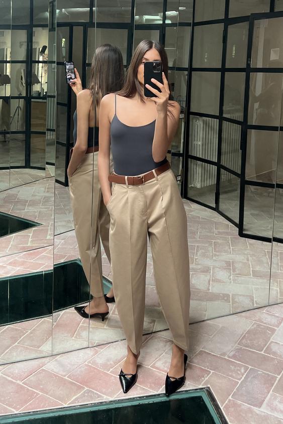 PANTALONI CU CROIALĂ CHINO ȘI CUREA - Cămilă mediu de la Zara - Imaginea 0