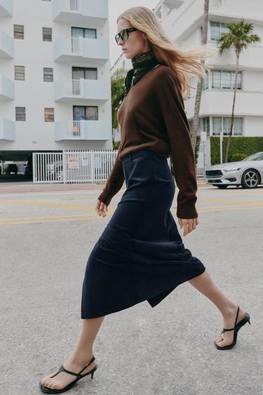 JUPE DROITE MI-LONGUE EN VELOURS CÔTELÉ - Bleu marine de Zara - Image 2