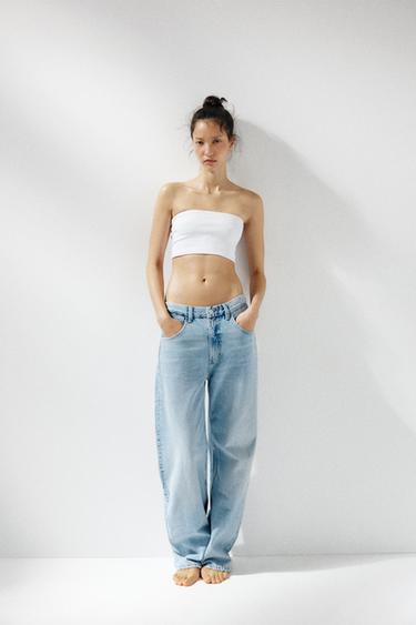 JEANS TRF CURVE بسرج عال - أزرق فاتح الخاص بـ Zara