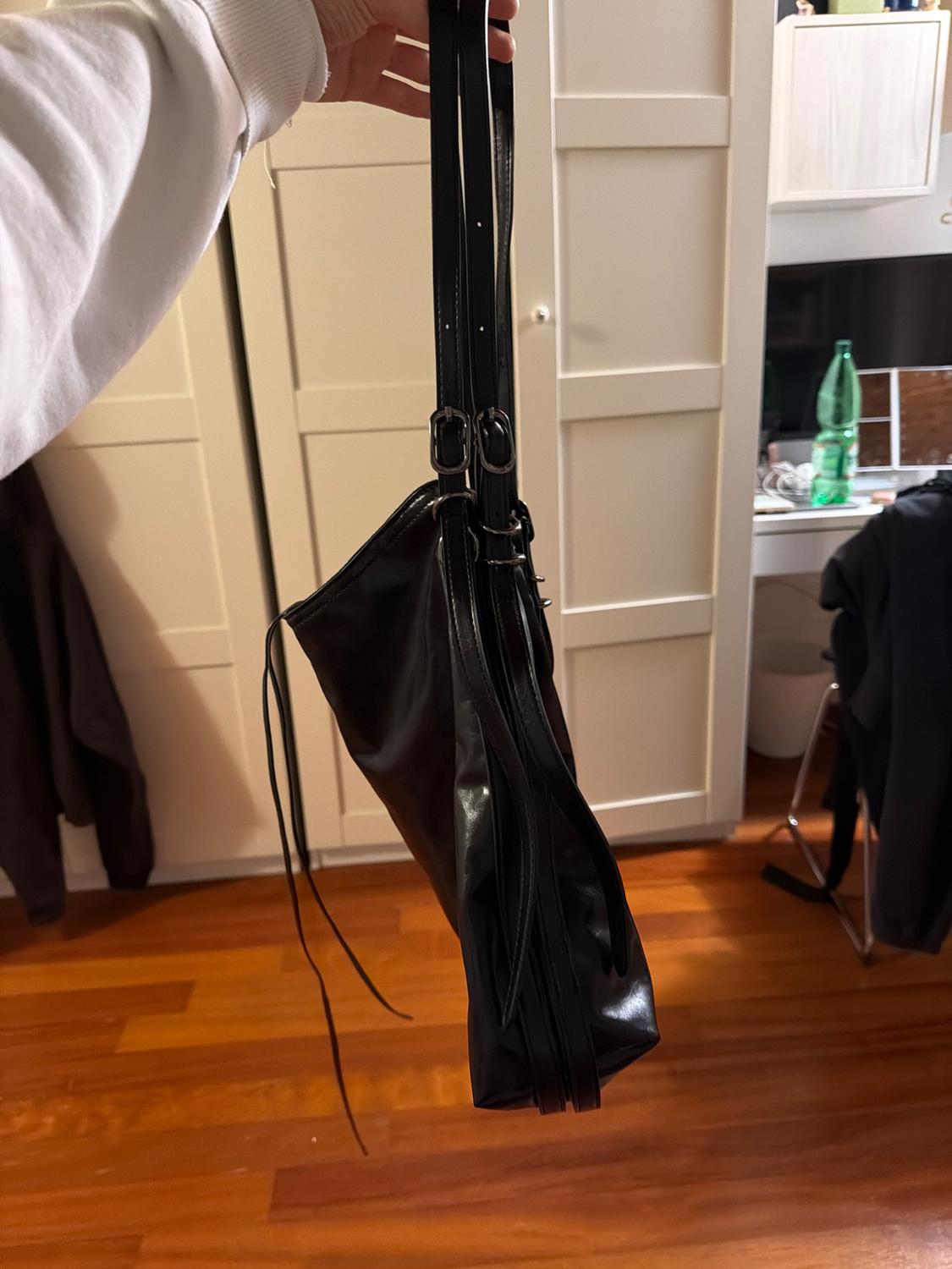 BUCKET BAG WITH BUCKLE DETAIL - Image 3