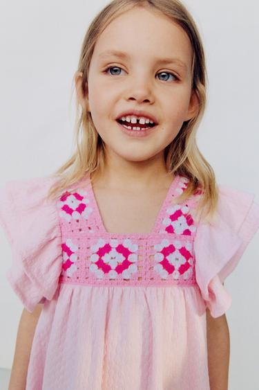 VESTIDO COM ESTRUTURA DE CROCHÊ - Rosa-pastel da Zara