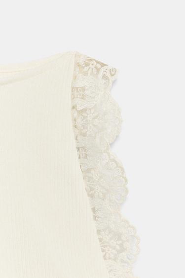 TOP EN DENTELLE CÔTELÉE - Écru de Zara - Image 6
