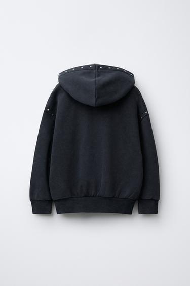 SWEAT À CAPUCHE EFFET DÉLAVÉ ÉTOILE ET CLOUS - Gris anthracite de Zara - Image 1