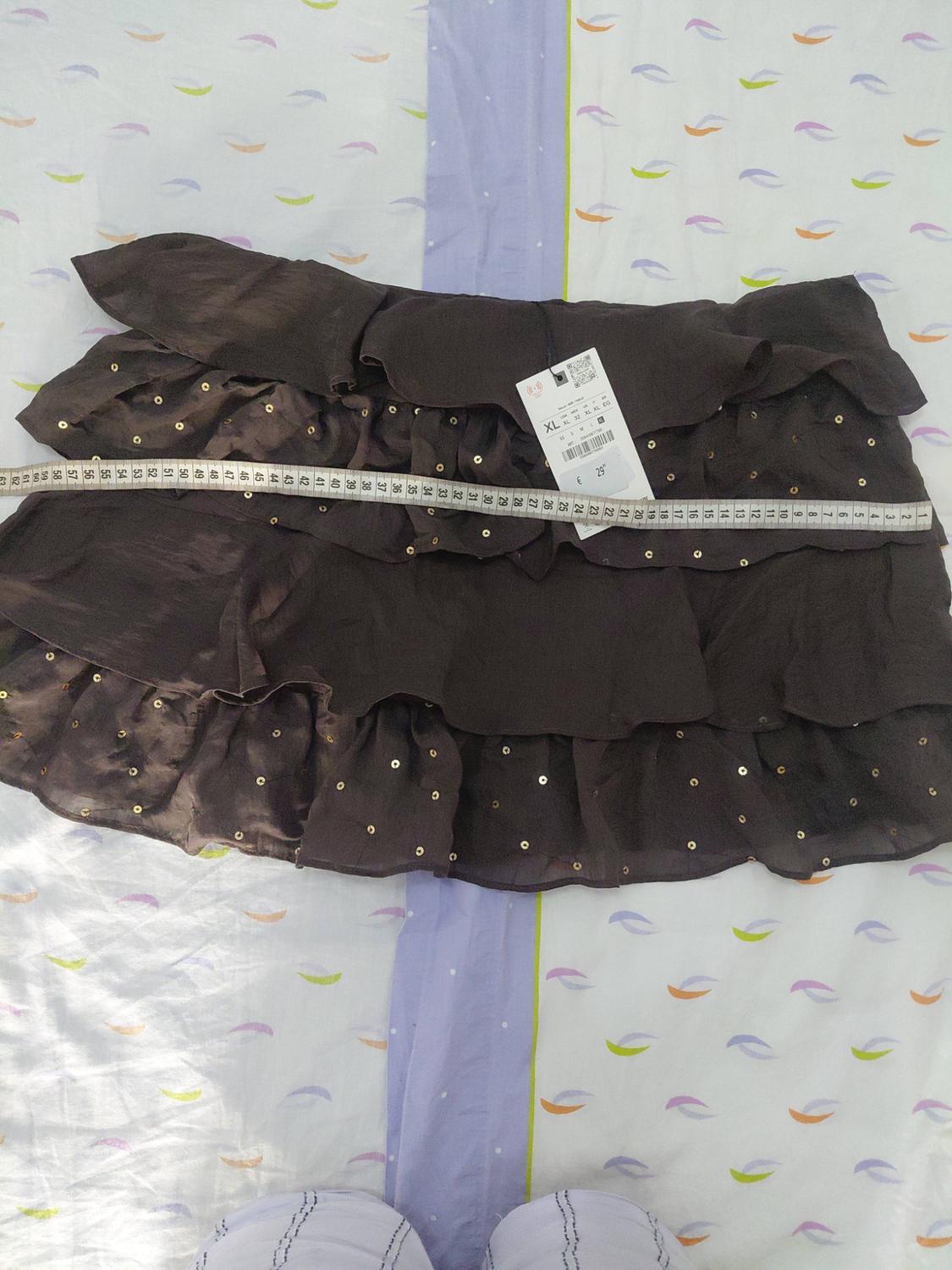 MINI SKIRT WITH RUFFLES AND SEQUINS - Image 4