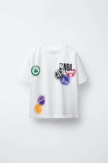 تيشرت فريق NBA - أبيض الخاص بـ Zara