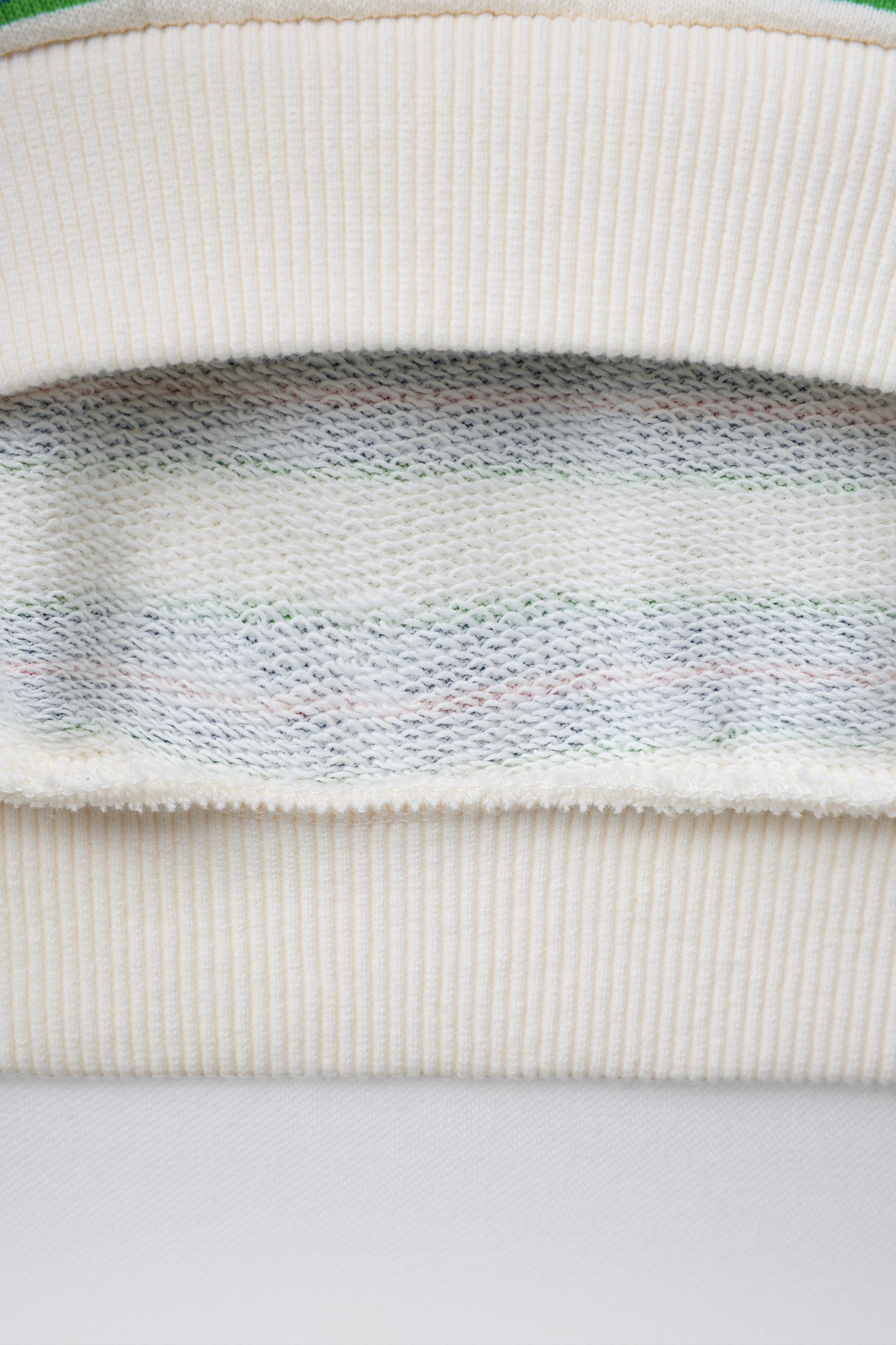 STRIPED SWEATSHIRT
